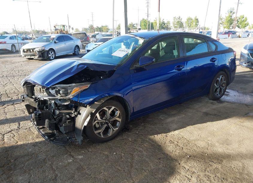 Photo 2 of 2019 Kia Forte LXS (VIN 3KPF24AD1KE095112)