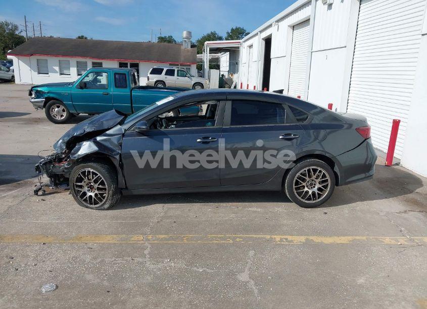 Photo 15 of 2019 Kia Forte FE (VIN 3KPF24AD1KE096650)