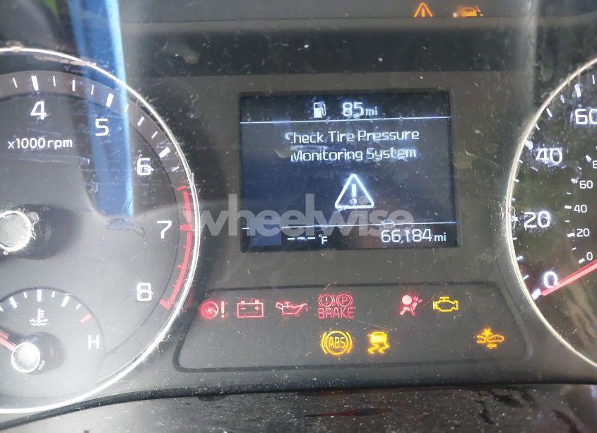 Photo 16 of 2019 Kia Forte FE (VIN 3KPF24AD1KE096650)
