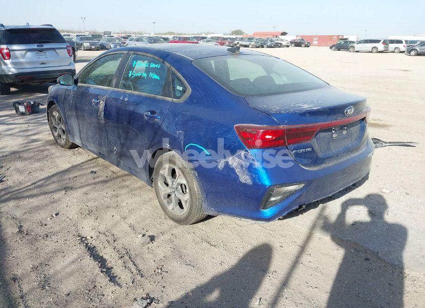 Photo 3 of 2019 Kia Forte LXS (VIN 3KPF24AD1KE110742)