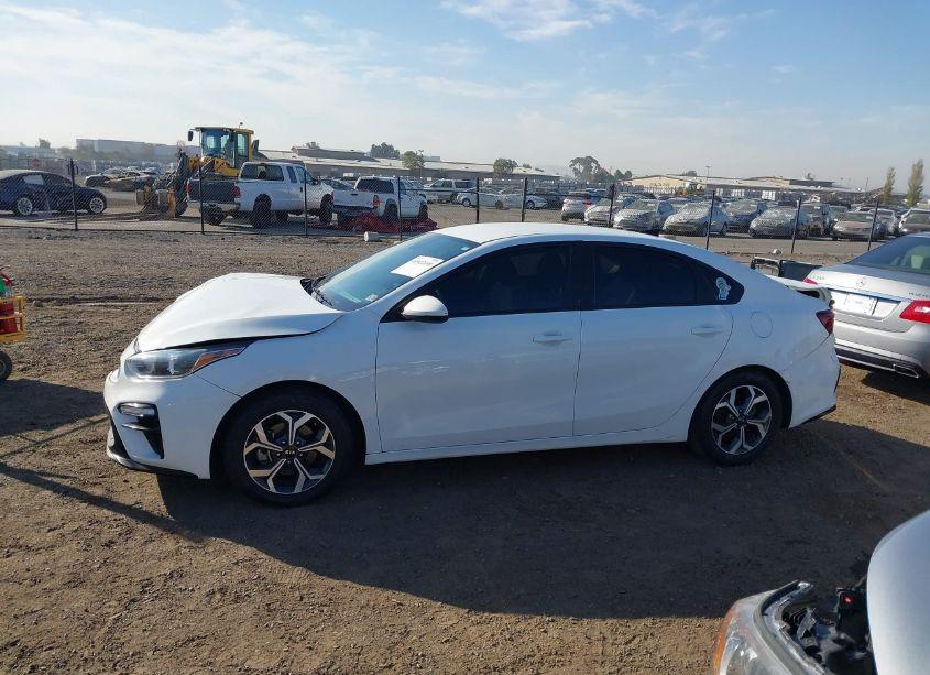 Photo 15 of 2019 Kia Forte LXS (VIN 3KPF24AD1KE111115)