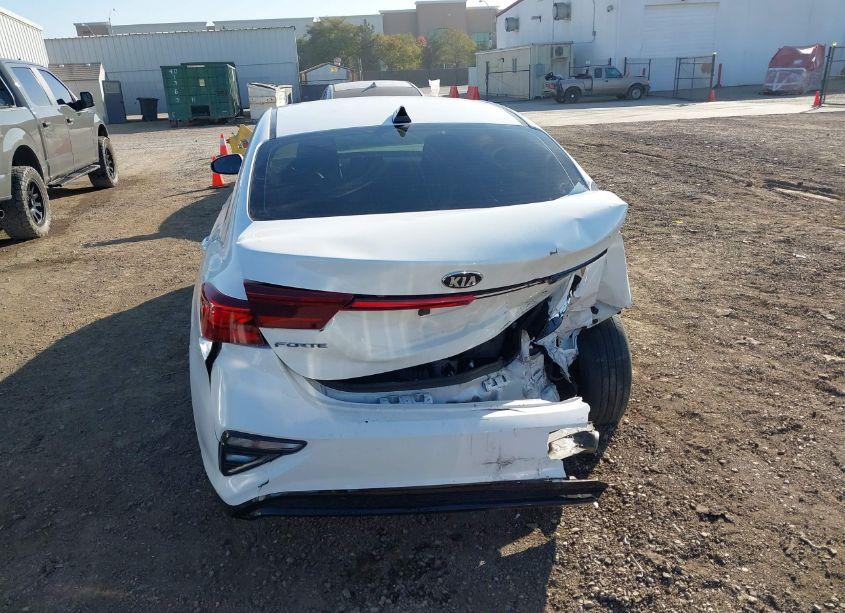 Photo 17 of 2019 Kia Forte LXS (VIN 3KPF24AD1KE111115)