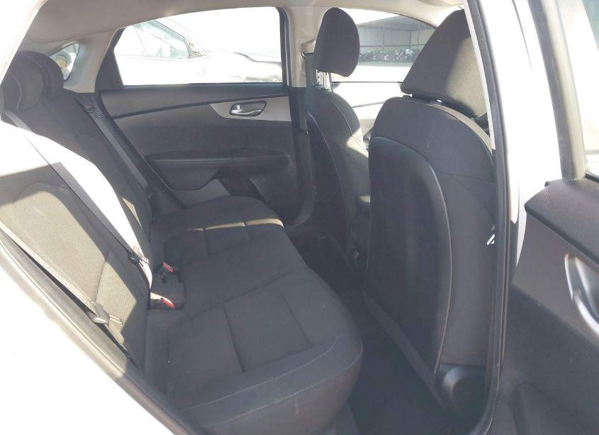 Photo 8 of 2019 Kia Forte LXS (VIN 3KPF24AD1KE111115)