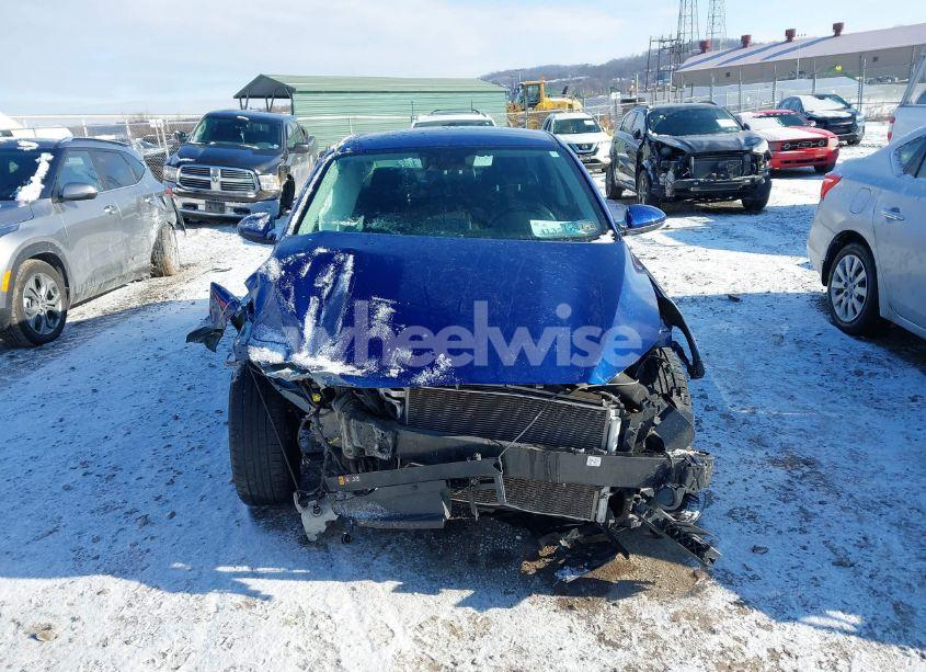 Photo 12 of 2019 Kia Forte LXS (VIN 3KPF24AD1KE115097)