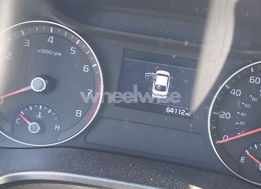 Photo 15 of 2019 Kia Forte LXS (VIN 3KPF24AD1KE117349)