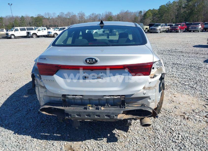 Photo 16 of 2019 Kia Forte LXS (VIN 3KPF24AD1KE117349)