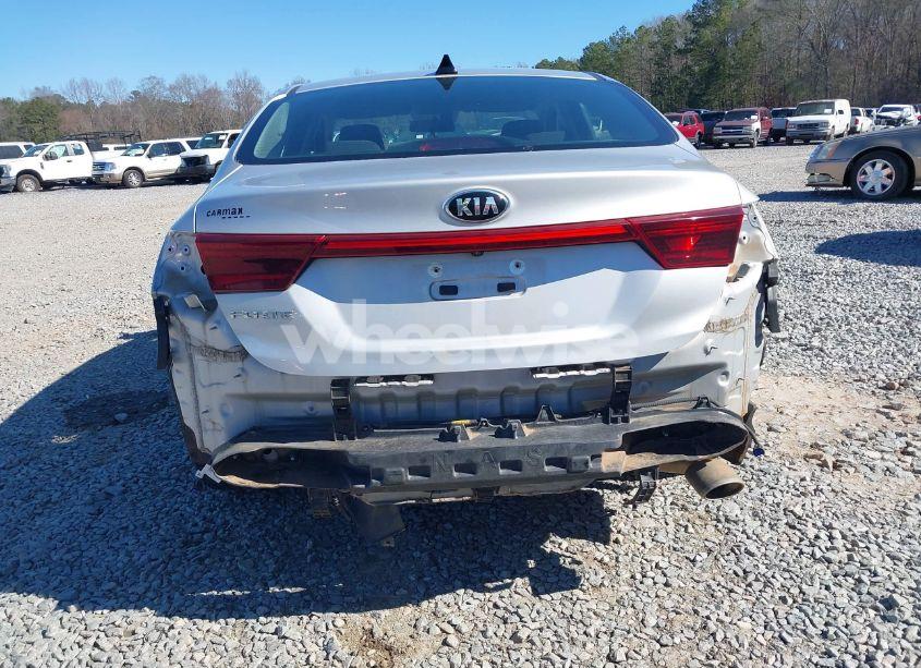 Photo 17 of 2019 Kia Forte LXS (VIN 3KPF24AD1KE117349)