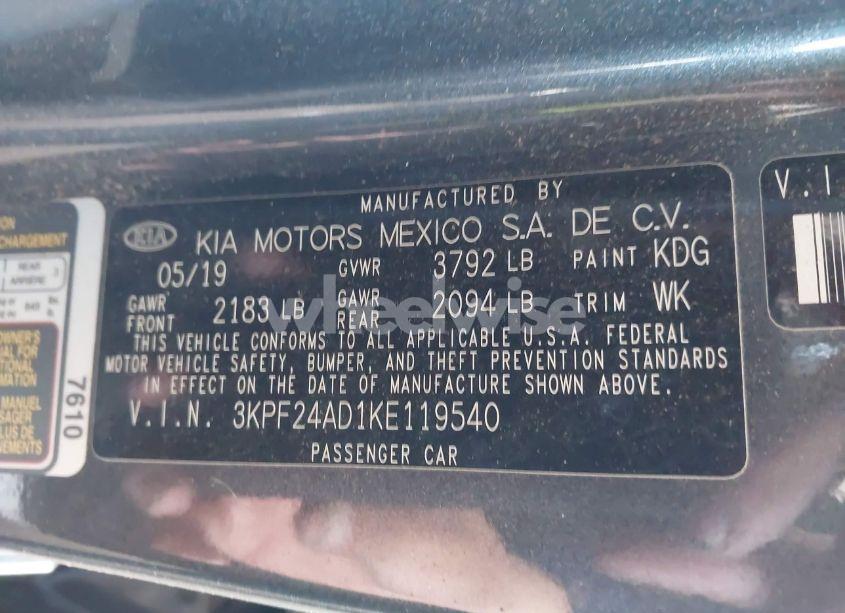 Photo 9 of 2019 Kia Forte LXS (VIN 3KPF24AD1KE119540)