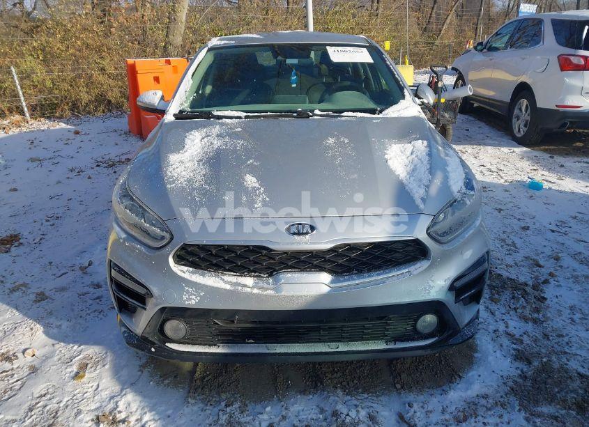 Photo 12 of 2019 Kia Forte LXS (VIN 3KPF24AD1KE132885)
