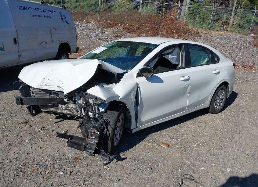 Photo 2 of 2020 Kia Forte FE (VIN 3KPF24AD1LE153124)