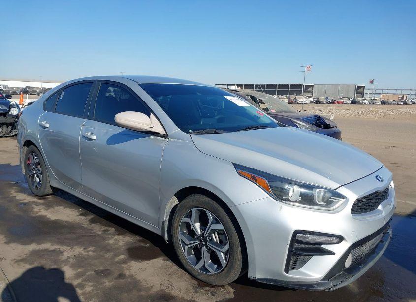 2020 Kia Forte LXS (VIN 3KPF24AD1LE175687) main photo