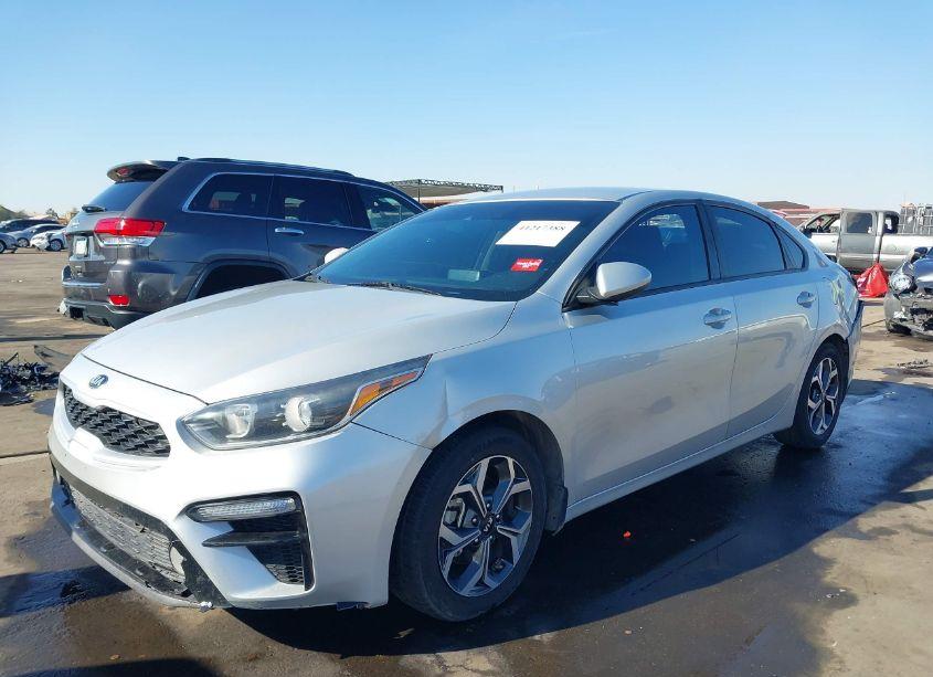 Photo 2 of 2020 Kia Forte LXS (VIN 3KPF24AD1LE175687)