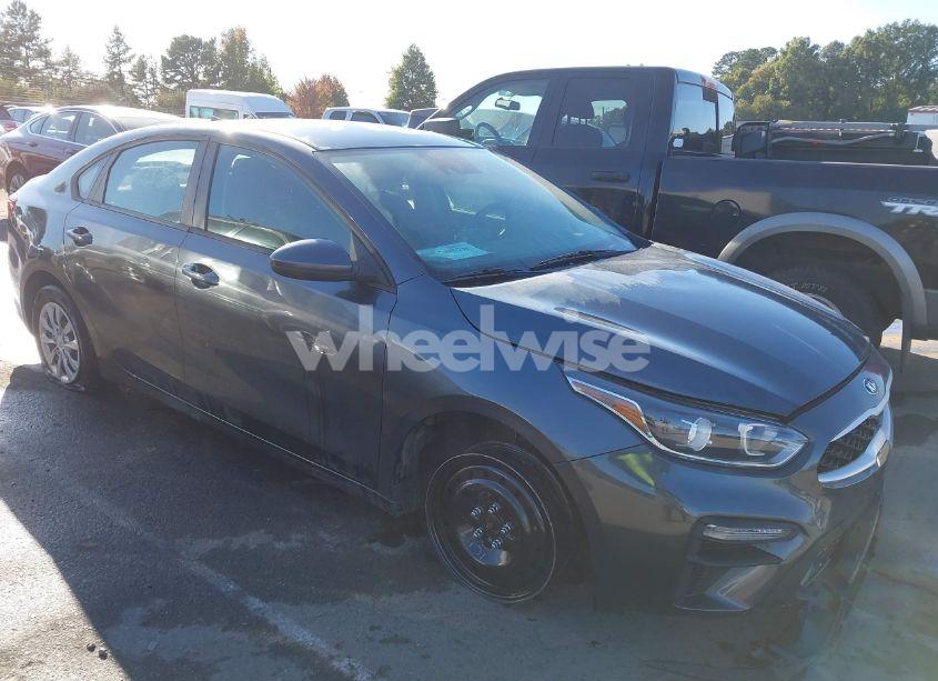 2020 Kia Forte FE (VIN 3KPF24AD1LE182784) main photo