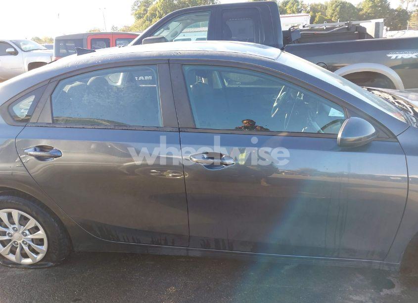 Photo 13 of 2020 Kia Forte FE (VIN 3KPF24AD1LE182784)