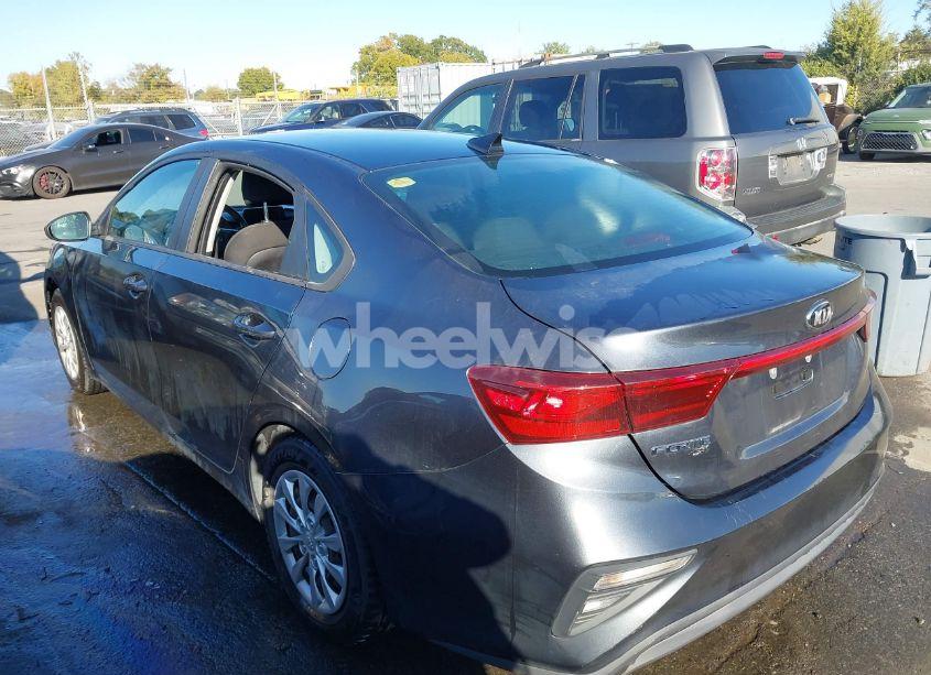 Photo 3 of 2020 Kia Forte FE (VIN 3KPF24AD1LE182784)