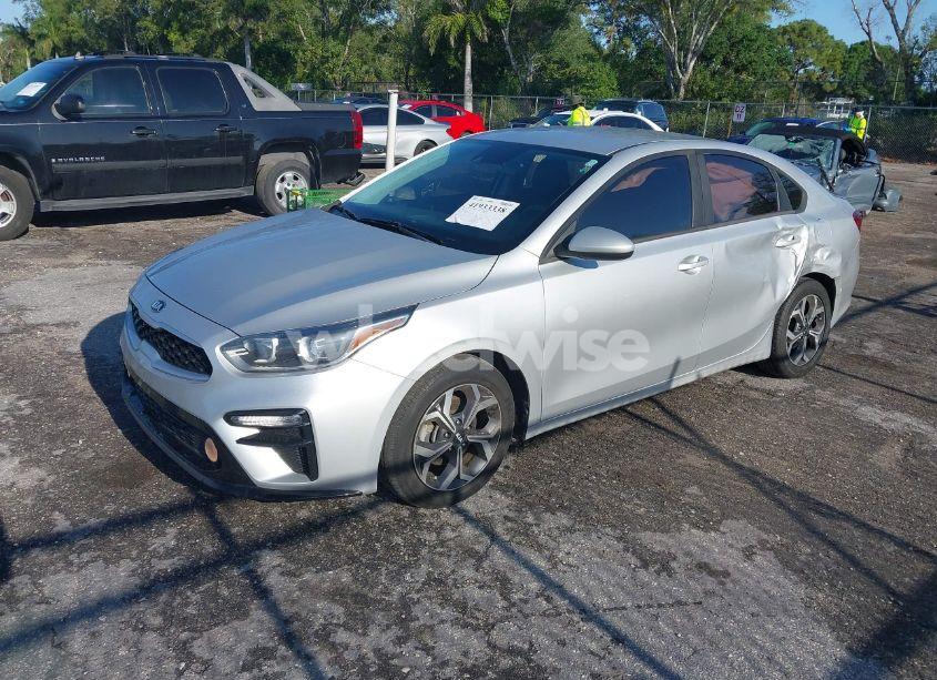 Photo 2 of 2020 Kia Forte LXS (VIN 3KPF24AD1LE185748)