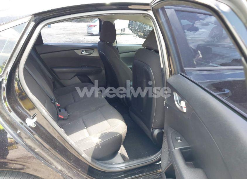 Photo 8 of 2020 Kia Forte FE (VIN 3KPF24AD1LE257371)