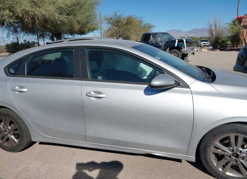 Photo 13 of 2021 Kia Forte LXS (VIN 3KPF24AD1ME271983)