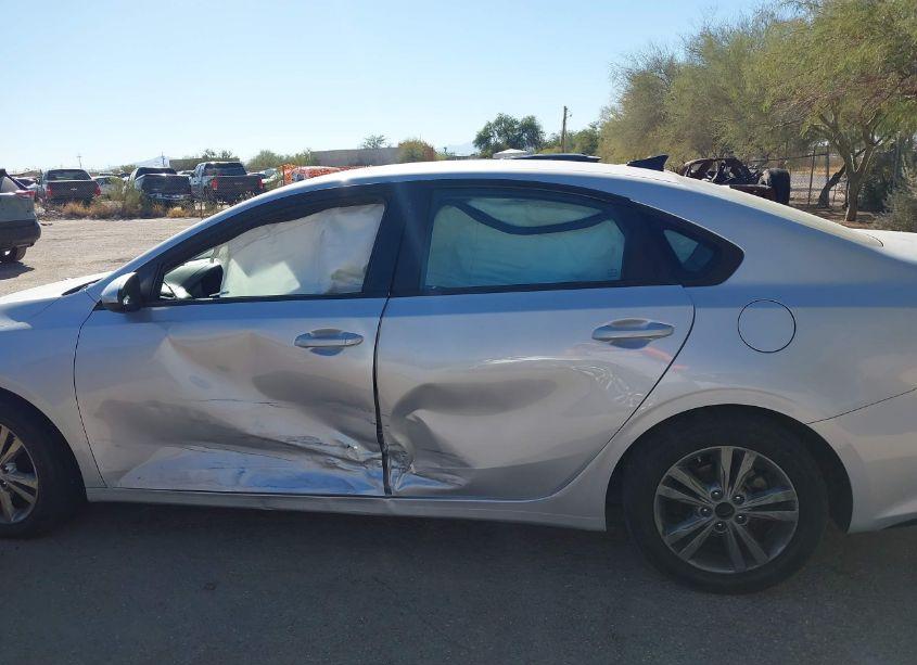 Photo 14 of 2021 Kia Forte LXS (VIN 3KPF24AD1ME271983)