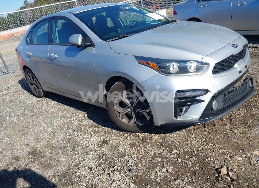2021 Kia Forte LXS (VIN 3KPF24AD1ME273099) main photo
