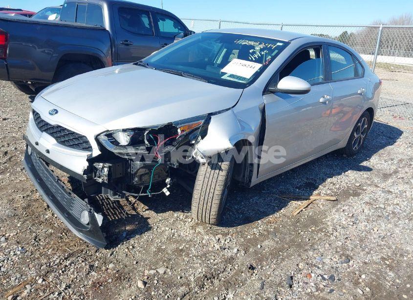 Photo 2 of 2021 Kia Forte LXS (VIN 3KPF24AD1ME273099)