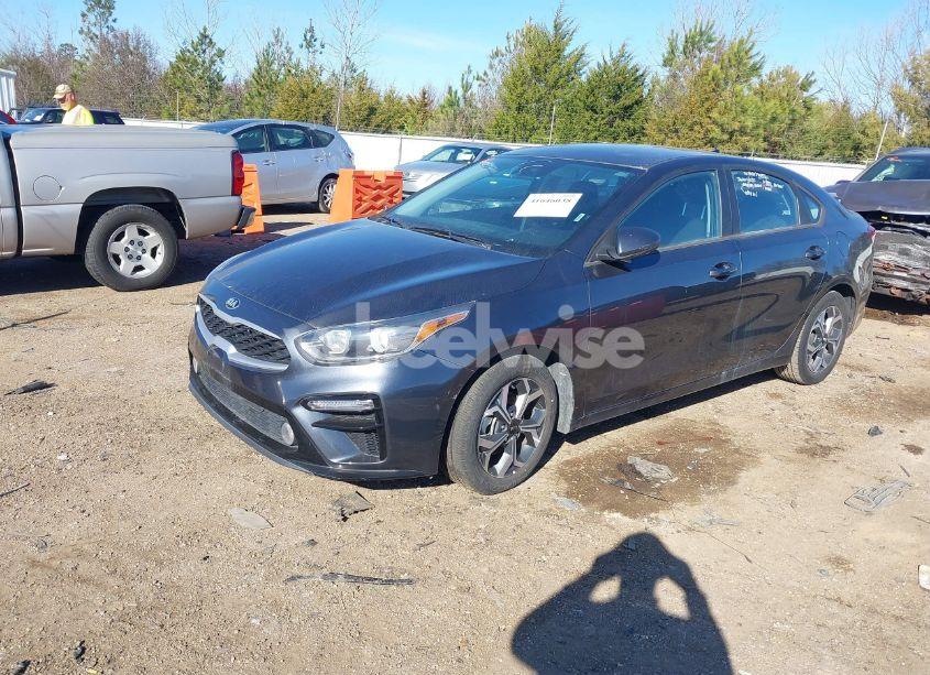 Photo 2 of 2021 Kia Forte LXS (VIN 3KPF24AD1ME349579)