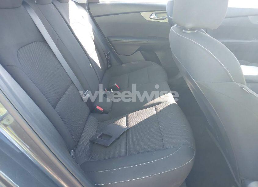 Photo 8 of 2021 Kia Forte LXS (VIN 3KPF24AD1ME349579)