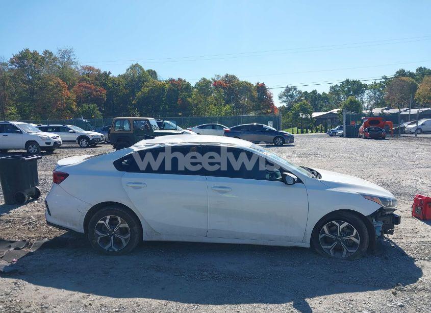 Photo 13 of 2021 Kia Forte LXS (VIN 3KPF24AD1ME363238)