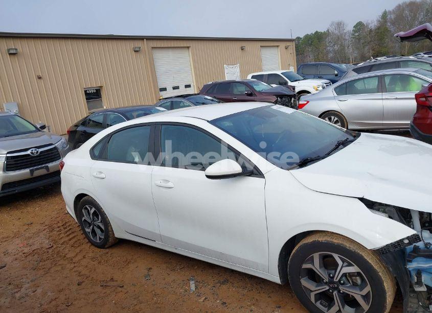 Photo 13 of 2021 Kia Forte LXS (VIN 3KPF24AD1ME373641)