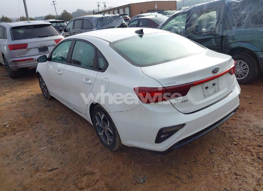Photo 3 of 2021 Kia Forte LXS (VIN 3KPF24AD1ME373641)