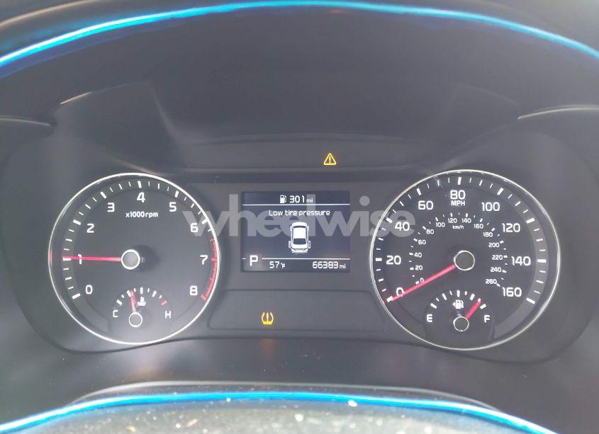 Photo 7 of 2021 Kia Forte LXS (VIN 3KPF24AD1ME373641)