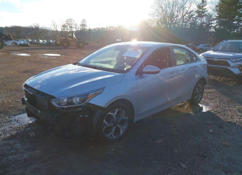 Photo 2 of 2021 Kia Forte LXS (VIN 3KPF24AD1ME384137)