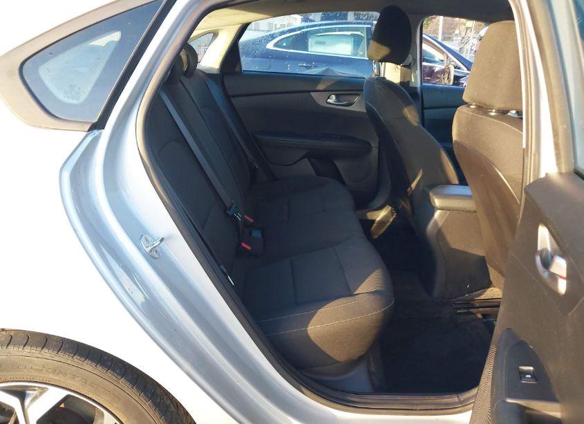 Photo 8 of 2021 Kia Forte LXS (VIN 3KPF24AD1ME384137)