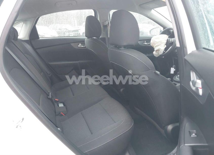 Photo 8 of 2021 Kia Forte LXS (VIN 3KPF24AD1ME402023)