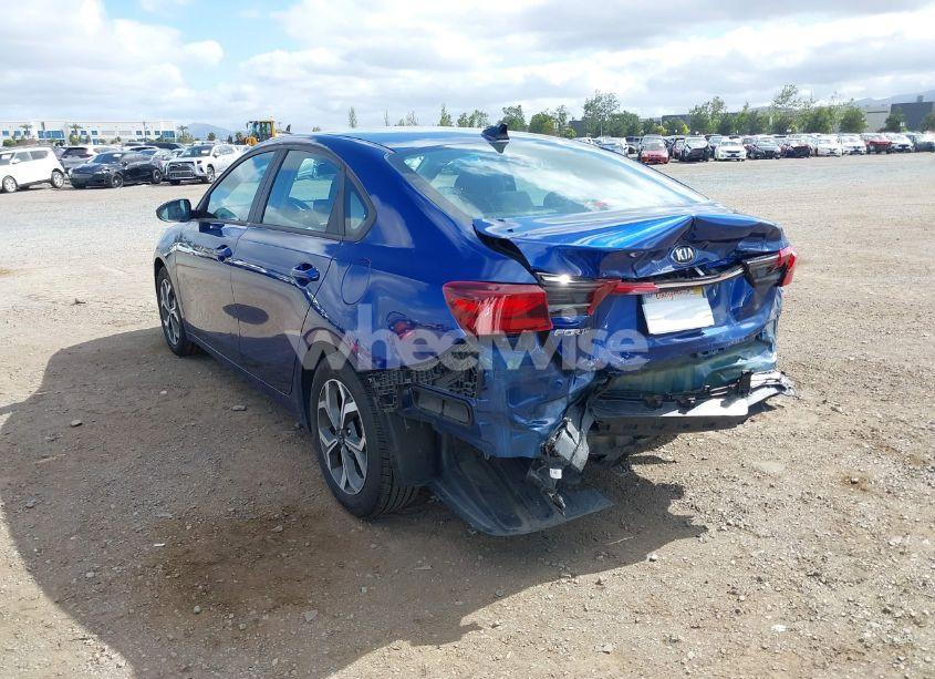 Photo 3 of 2021 Kia Forte LXS (VIN 3KPF24AD1ME403205)