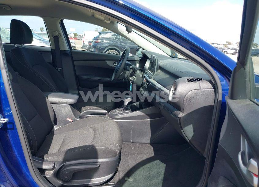 Photo 5 of 2021 Kia Forte LXS (VIN 3KPF24AD1ME403205)