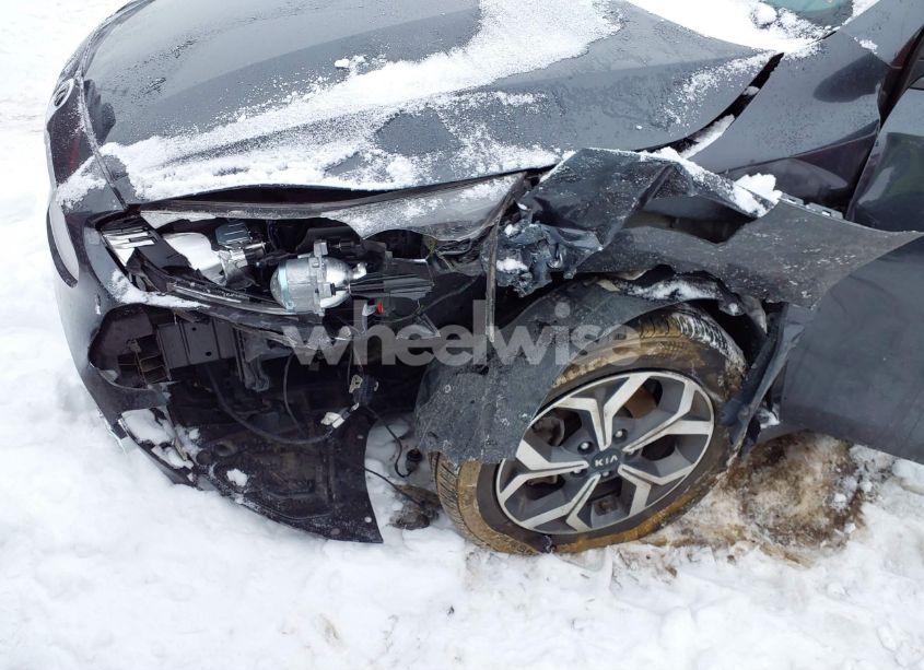 Photo 6 of 2021 Kia Forte LXS (VIN 3KPF24AD1ME413846)