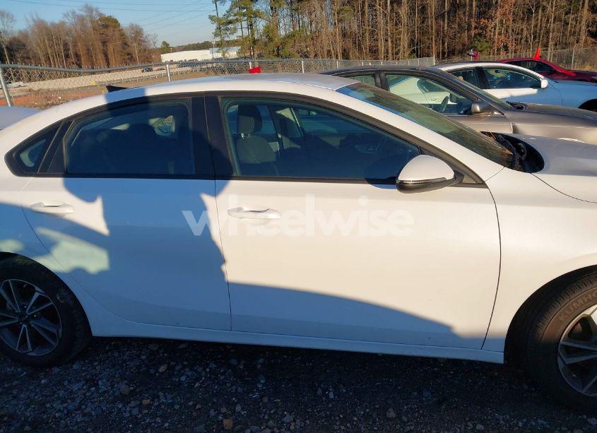 Photo 13 of 2022 Kia Forte LXS (VIN 3KPF24AD1NE443270)