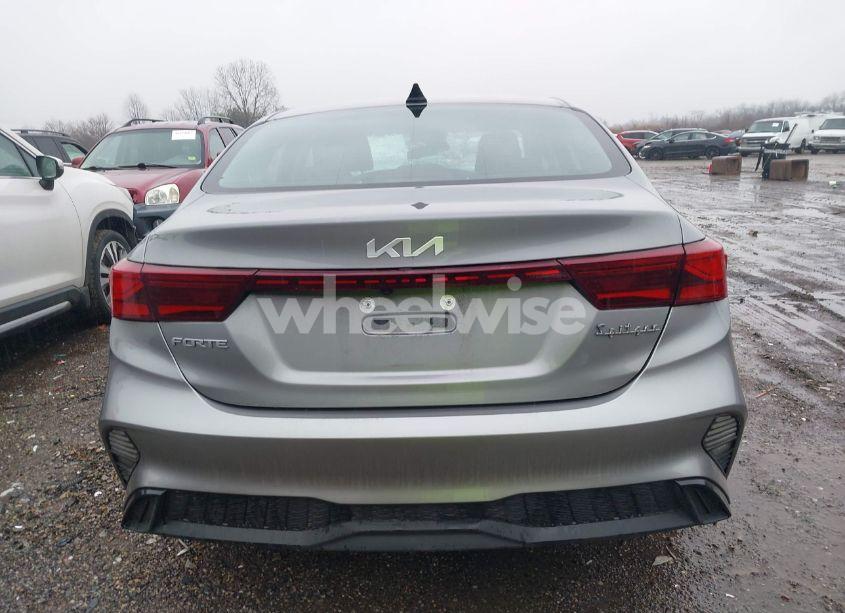 Photo 16 of 2022 Kia Forte LXS (VIN 3KPF24AD1NE493327)