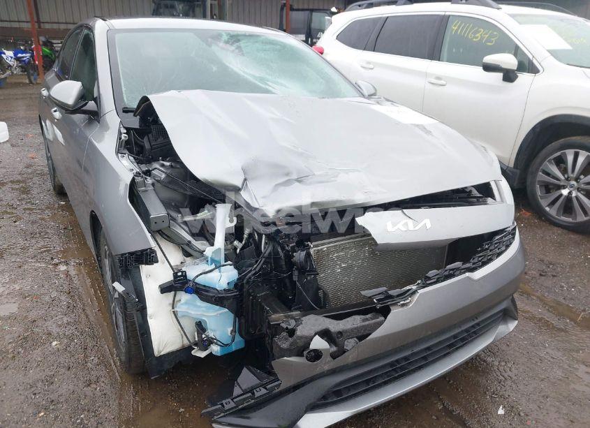 Photo 6 of 2022 Kia Forte LXS (VIN 3KPF24AD1NE493327)