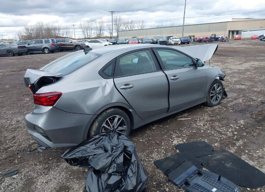 Photo 4 of 2023 Kia Forte LXS (VIN 3KPF24AD1PE505642)