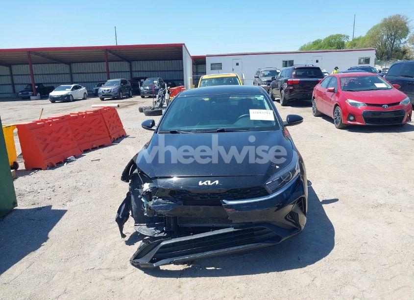 Photo 13 of 2023 Kia Forte LXS (VIN 3KPF24AD1PE527981)