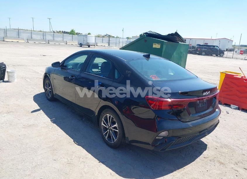 Photo 3 of 2023 Kia Forte LXS (VIN 3KPF24AD1PE527981)
