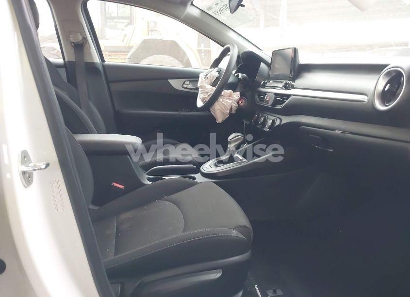 Photo 5 of 2023 Kia Forte LXS (VIN 3KPF24AD1PE538737)