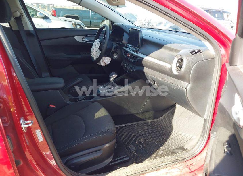 Photo 5 of 2023 Kia Forte LXS (VIN 3KPF24AD1PE543517)