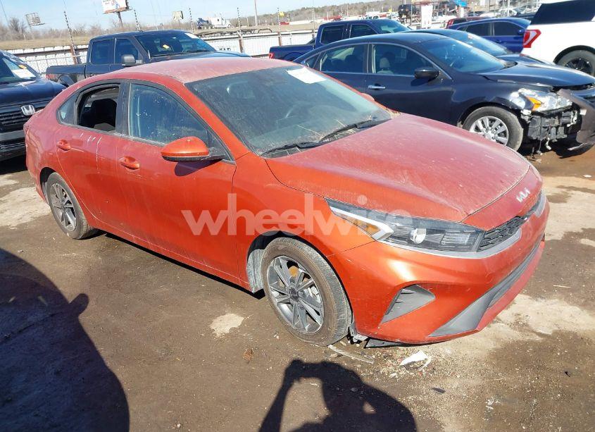 2023 Kia Forte LXS (VIN 3KPF24AD1PE544084) main photo