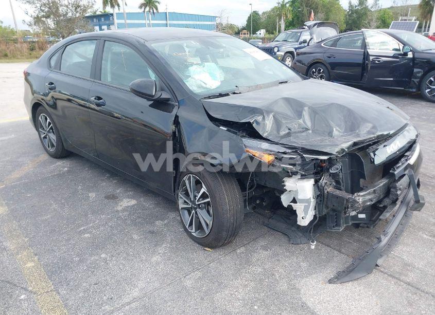 2023 Kia Forte LXS (VIN 3KPF24AD1PE550452) main photo