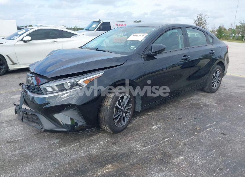 Photo 2 of 2023 Kia Forte LXS (VIN 3KPF24AD1PE550452)