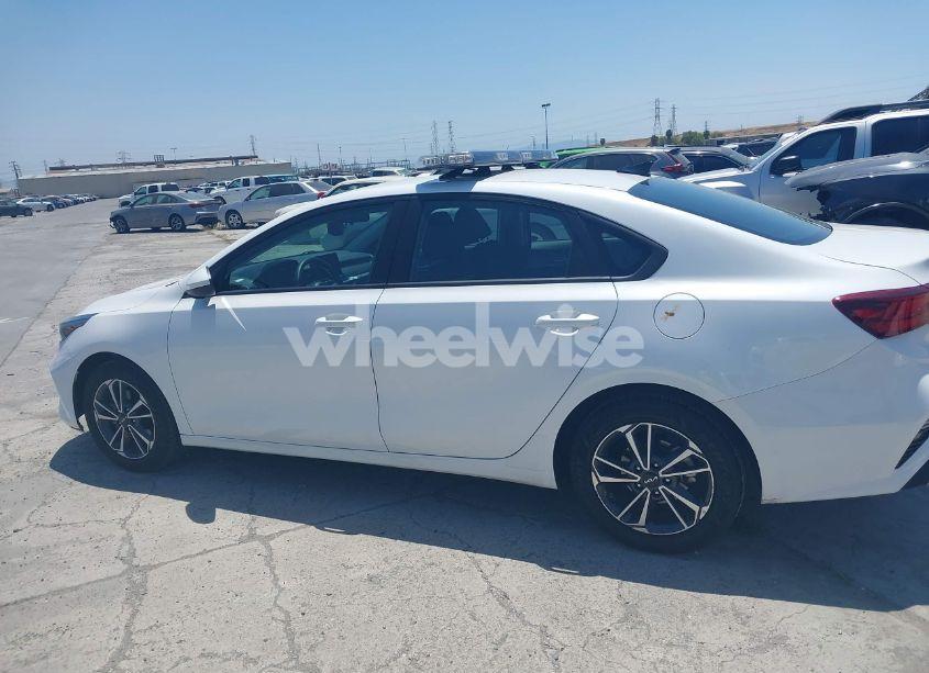 Photo 14 of 2023 Kia Forte LXS (VIN 3KPF24AD1PE554811)