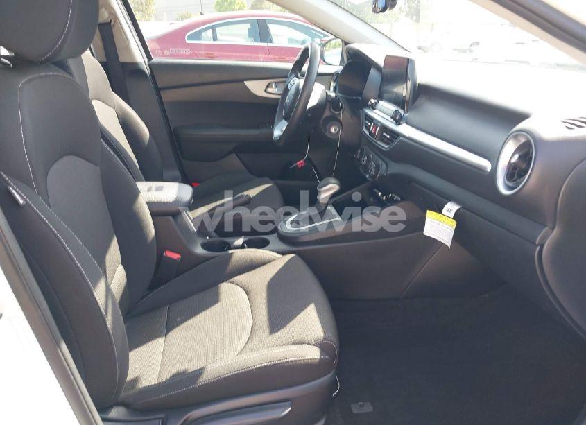 Photo 5 of 2023 Kia Forte LXS (VIN 3KPF24AD1PE554811)